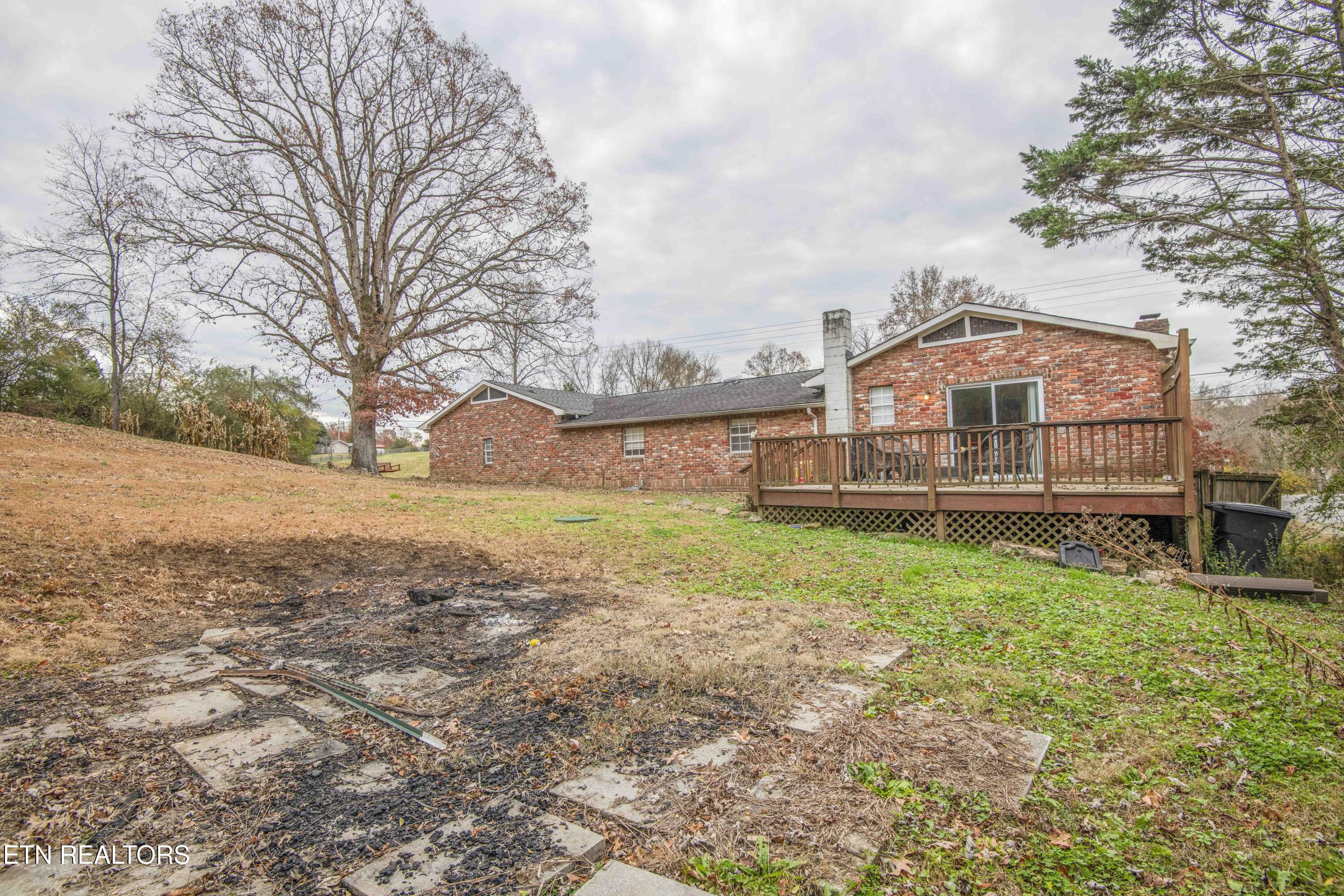 246 Old Blacksferry Lane Clinton, TN 37716 - Photo 22 of 25 IMG_6474
