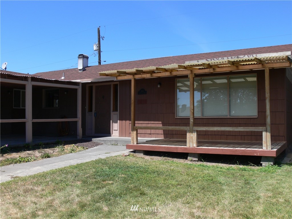310 North Earl Road Moses Lake, WA 98837 - Photo 2 of 20 Gallery Image 2