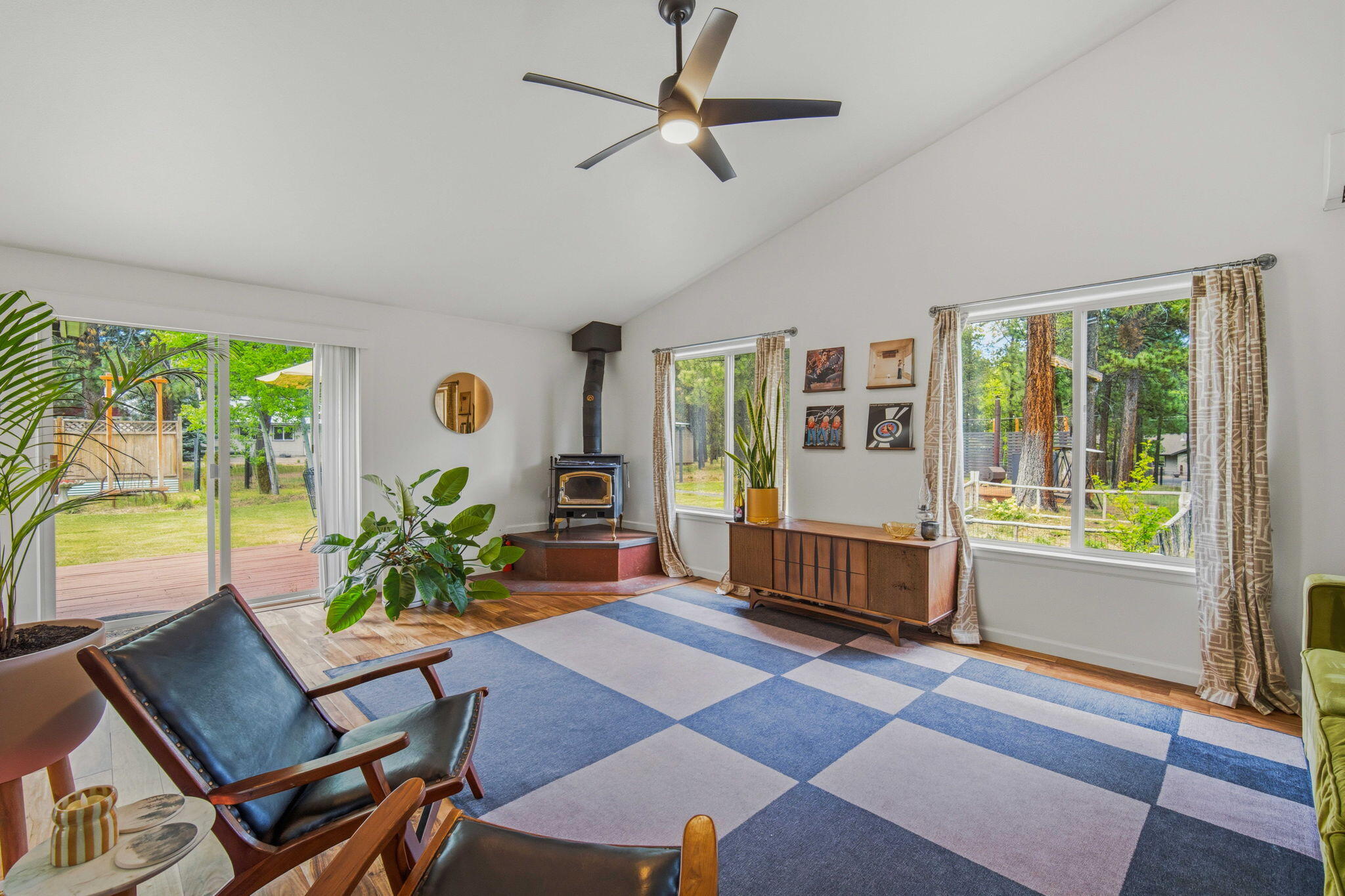 55965 Blue Eagle Road Bend, OR 97707 - Photo 7 of 44 07