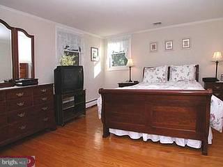 309 Evergreen Road Horsham, PA 19044 - Photo 4 of 6 Gallery Image 4