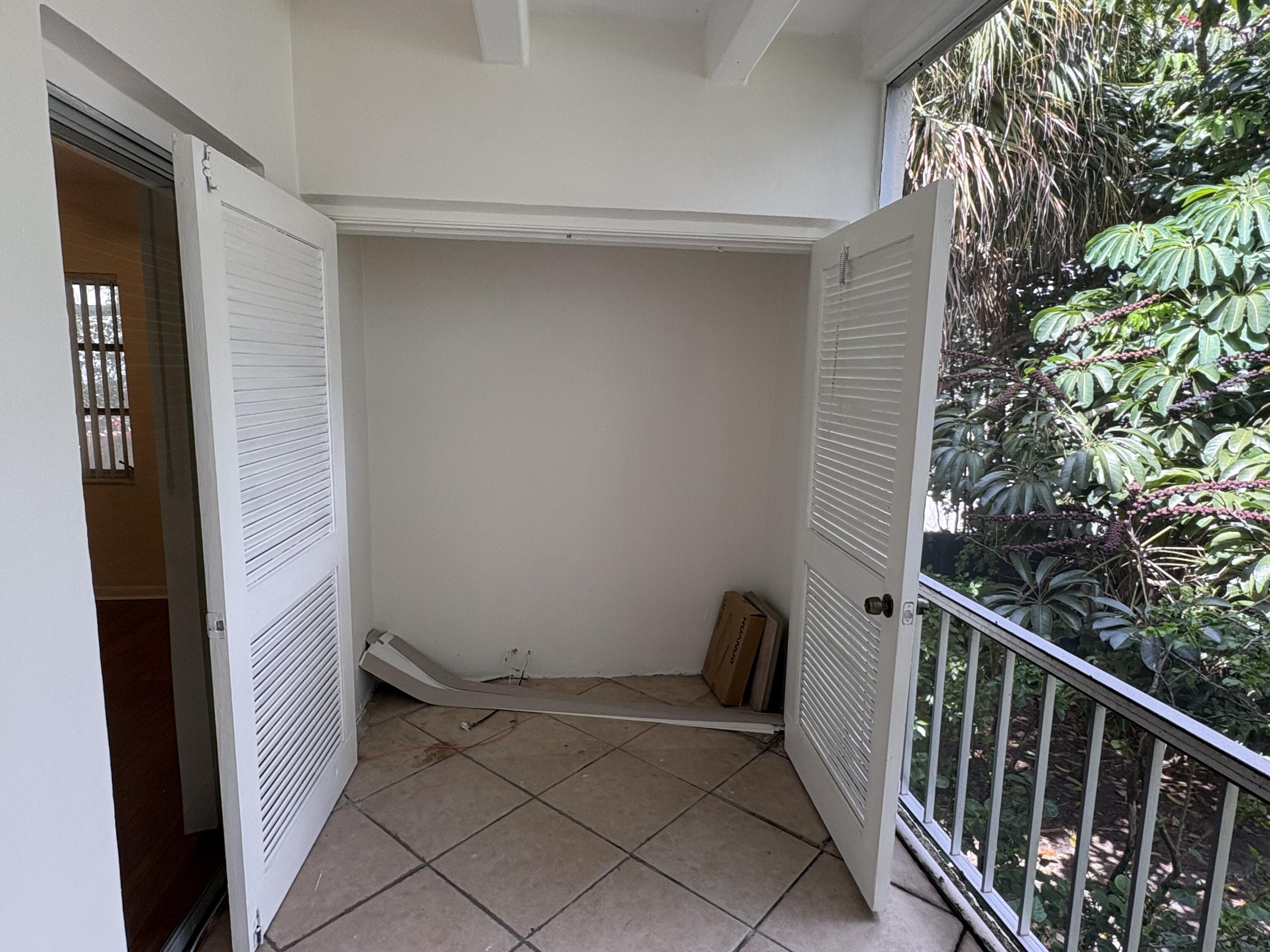 632 Northwest 13th Street, Unit 280 Boca Raton, FL 33486 - Photo 7 of 22 Patio Closet