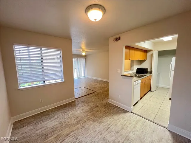 $999 | 2885 Winkler Avenue, Unit 617, Fort Myers, FL 33916