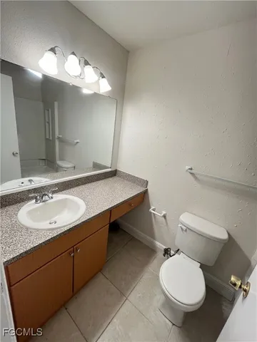 $999 | 2885 Winkler Avenue, Unit 617, Fort Myers, FL 33916