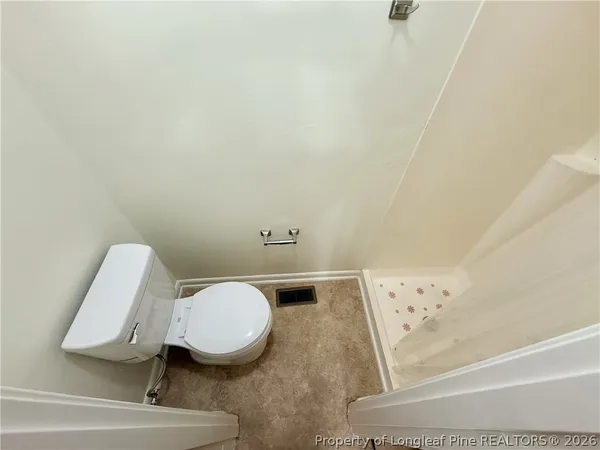 $1,600 | 1009 Louisburg Place, Fayetteville, NC 28311