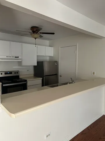 $1,750 | 4304 West Shamrock Lane, Unit 1D, McHenry, IL 60050