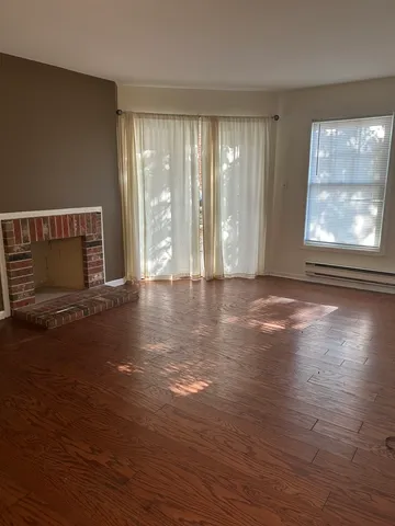 $1,750 | 4304 West Shamrock Lane, Unit 1D, McHenry, IL 60050