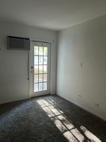 $1,750 | 4304 West Shamrock Lane, Unit 1D, McHenry, IL 60050