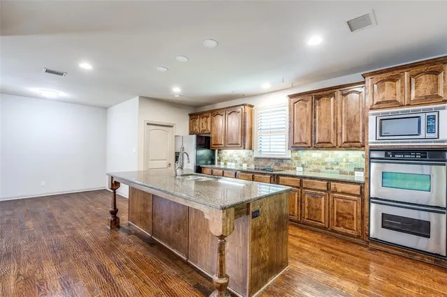 $3,950 | 11257 Lamar Lane, Frisco, TX 75033