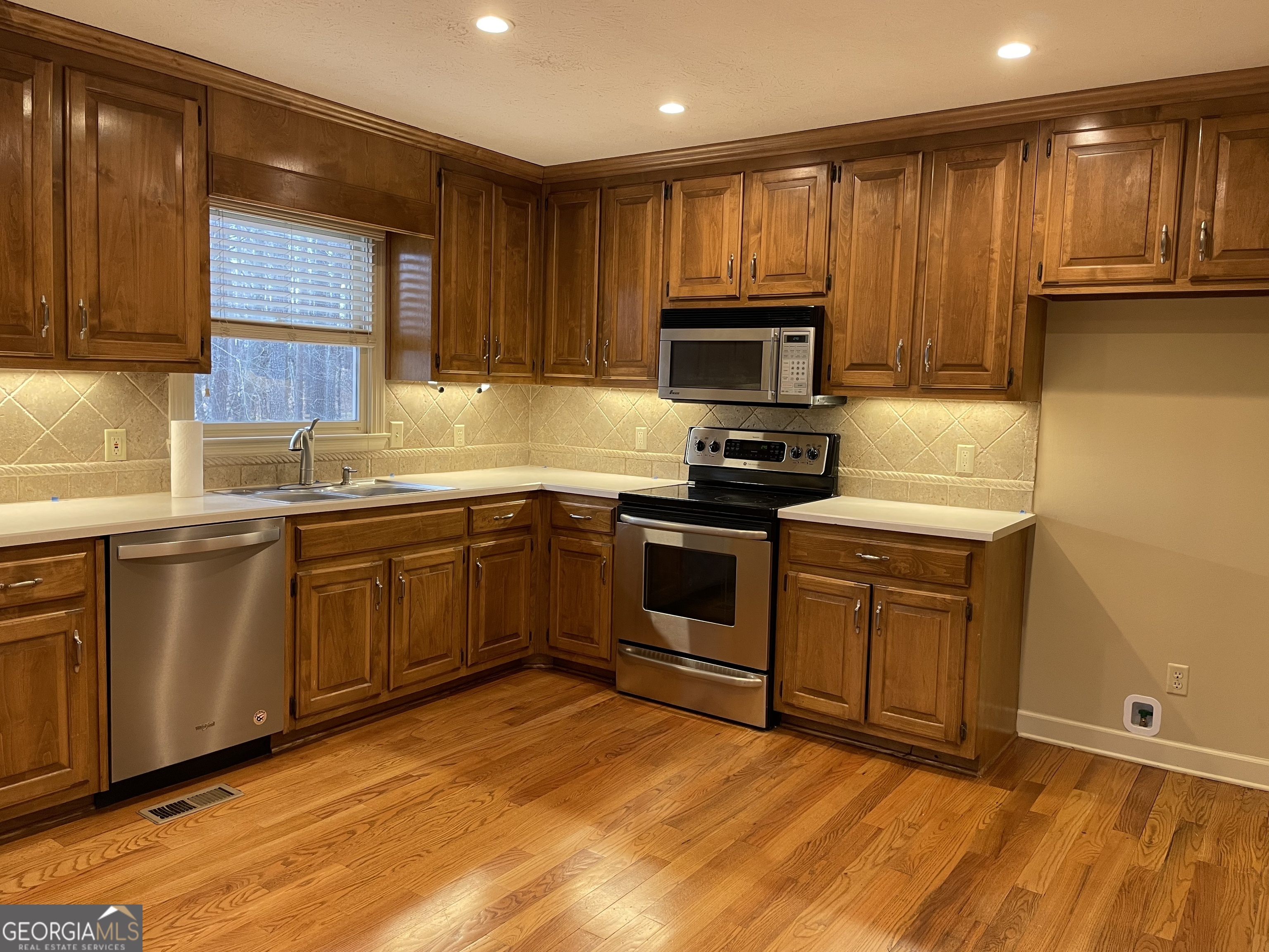 5745 Hendrix Road Cumming, GA 30040 - Photo 8 of 18