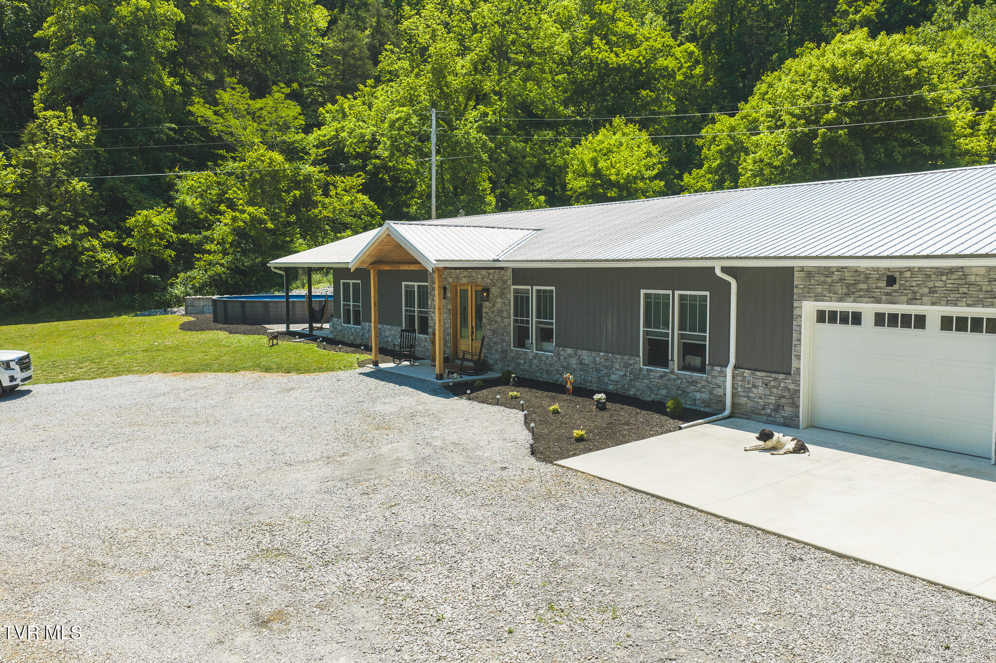 622 Earls Hollow Road Speedwell, TN 37870 - Photo 7 of 50 DJI_20260513132459_0033_D