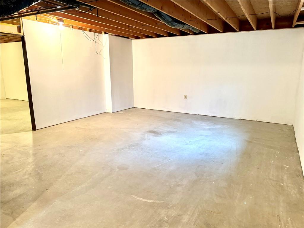 569 Whitestown Road Butler, PA 16001 - Photo 35 of 47 a view of an empty room