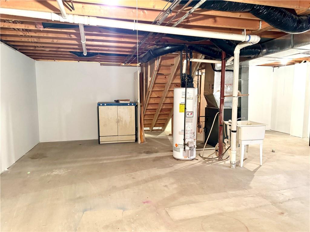 569 Whitestown Road Butler, PA 16001 - Photo 40 of 47 a view of a room with gym equipment