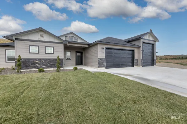 $789,500 | 3458 Fly By Road, New Plymouth, ID 83655