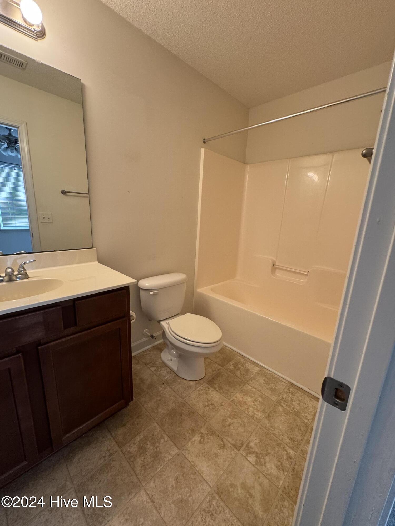 304 Burley Drive, Unit 3 Hubert, NC 28539 - Photo 6 of 8 IMG_6310