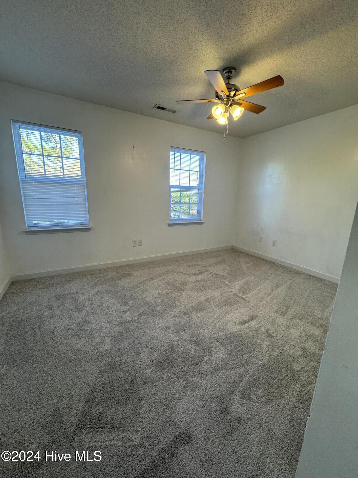 304 Burley Drive, Unit 3 Hubert, NC 28539 - Photo 7 of 8 IMG_6311