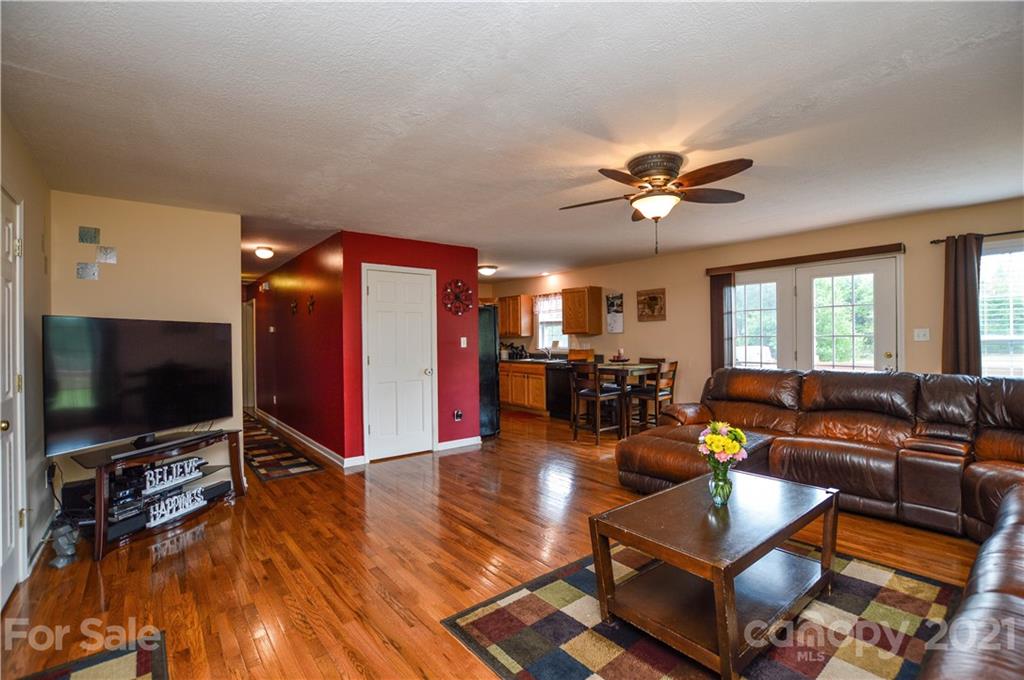 9360 Paul Payne Store Road Stony Point, NC 28678 - Photo 10 of 47 Gallery Image 10