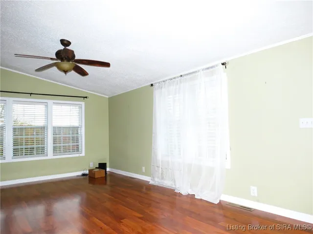 $210,000 | 5045 Cardinal Drive Northwest, Depauw, IN 47115