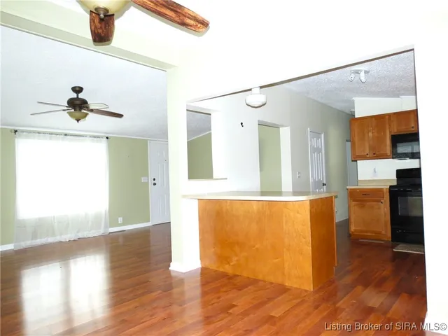 $210,000 | 5045 Cardinal Drive Northwest, Depauw, IN 47115