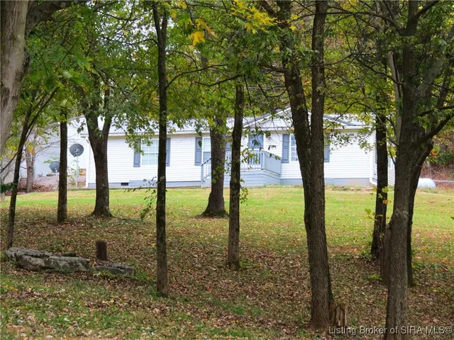 $210,000 | 5045 Cardinal Drive Northwest, Depauw, IN 47115