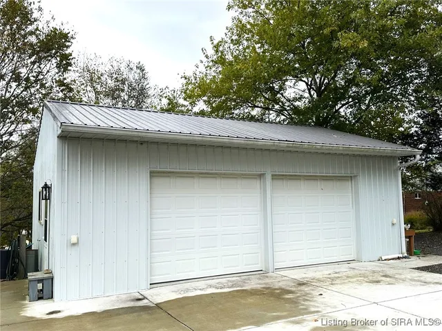 $210,000 | 5045 Cardinal Drive Northwest, Depauw, IN 47115