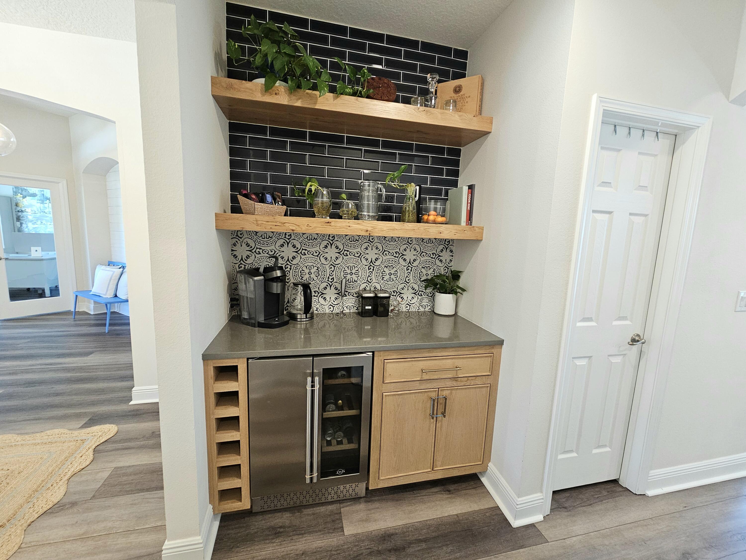 137 Autumn Avenue Freeport, FL 32439 - Photo 20 of 57 Wet & Coffee Bar