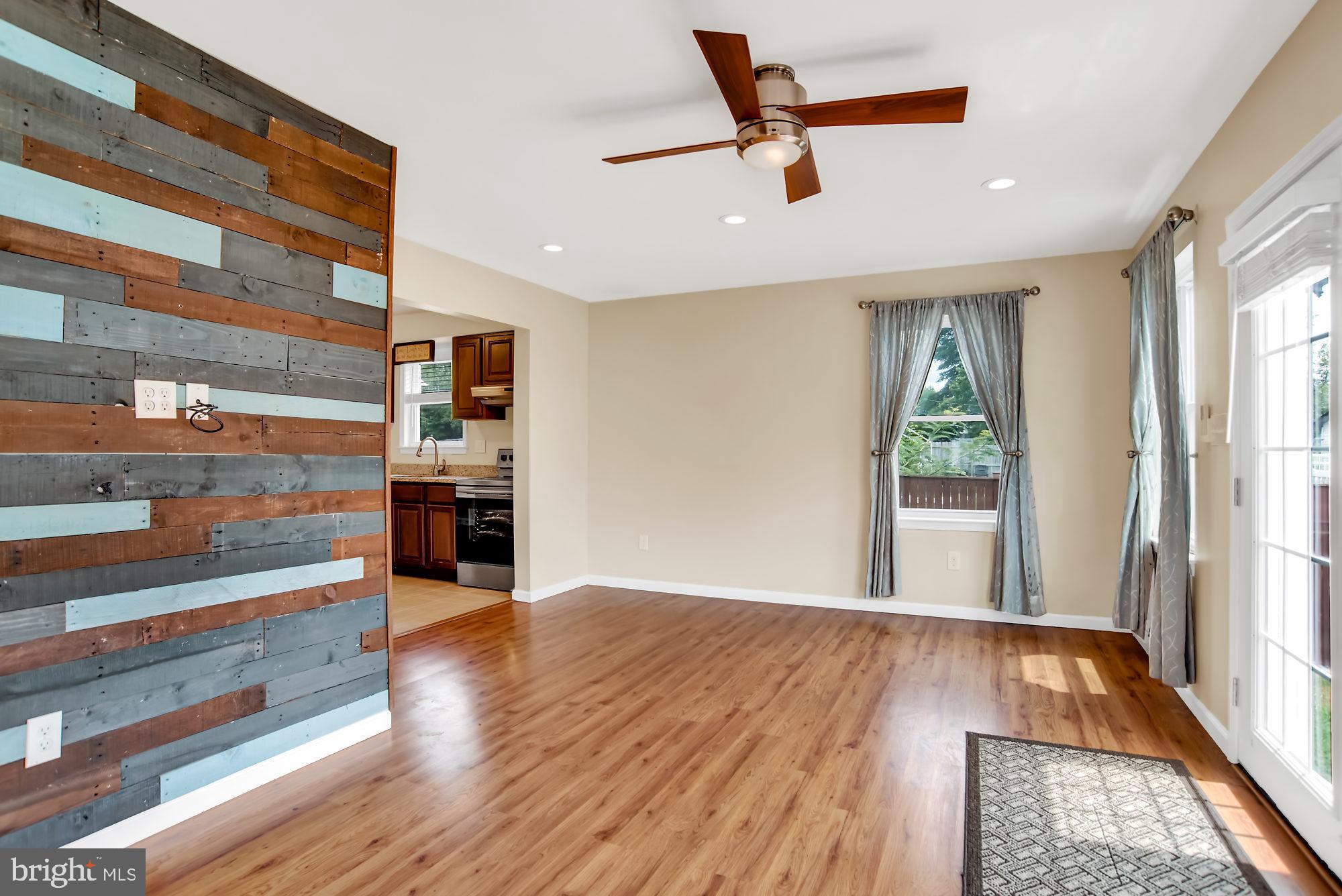 8448 Garden Road Pasadena, MD 21122 - Photo 11 of 27 Family room