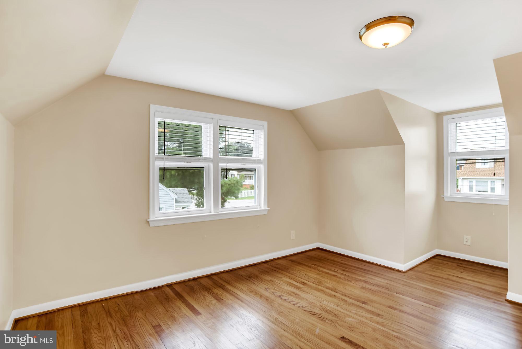 8448 Garden Road Pasadena, MD 21122 - Photo 20 of 27 Large master bedroom
