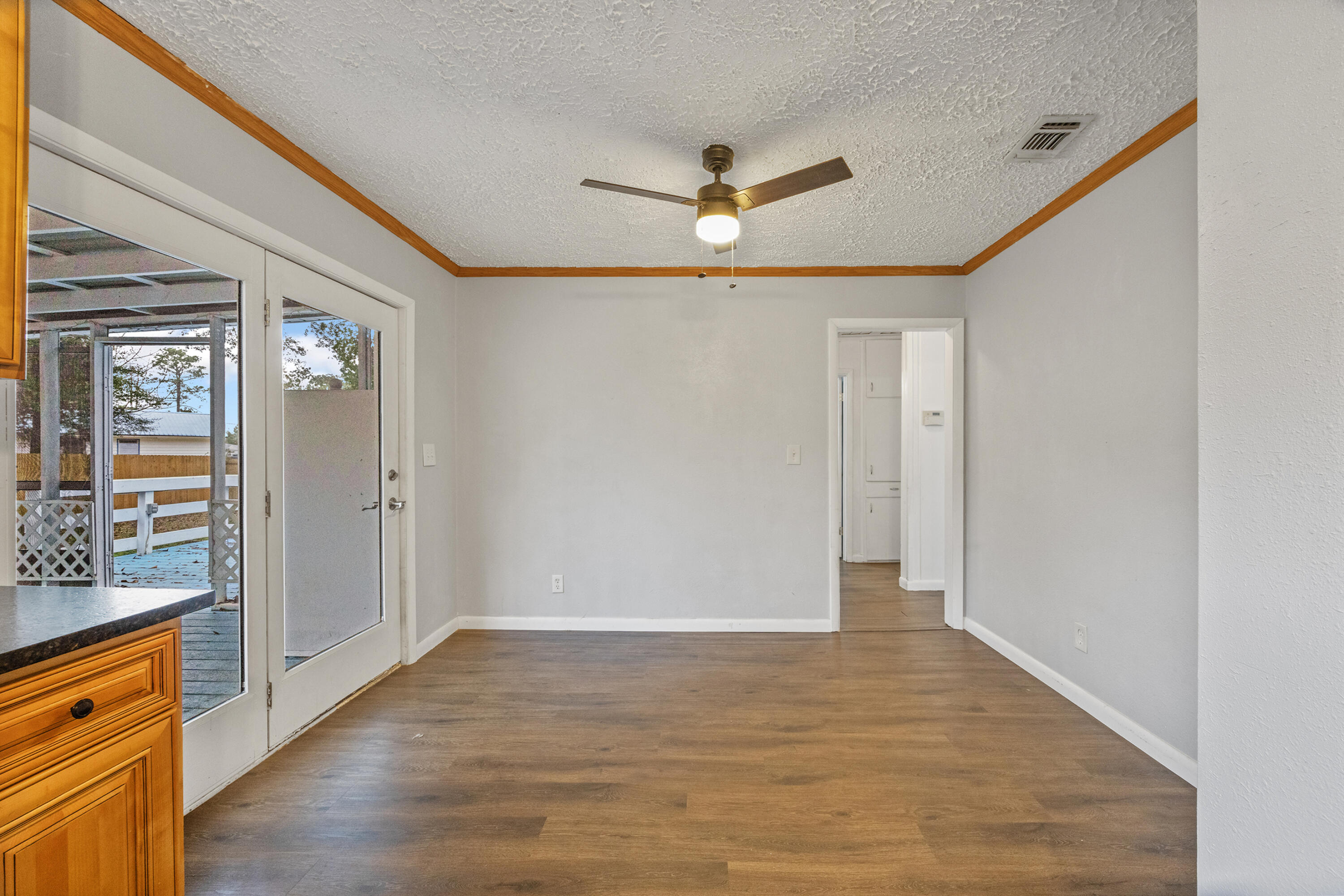 175 Panama Drive Crestview, FL 32536 - Photo 10 of 28 Dining Area