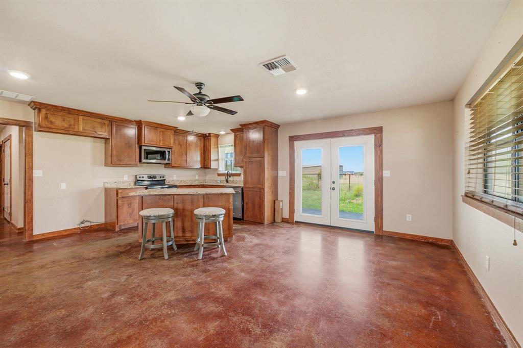 341 Wesley Chapel Road Jacksboro, TX 76458 - Photo 5 of 30