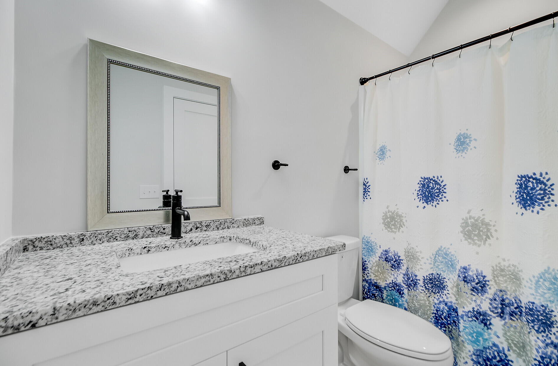 614 Cummings Chapel Road Ridgeville, SC 29472 - Photo 40 of 68 41. Full bath in M-I-L or Guest Suite