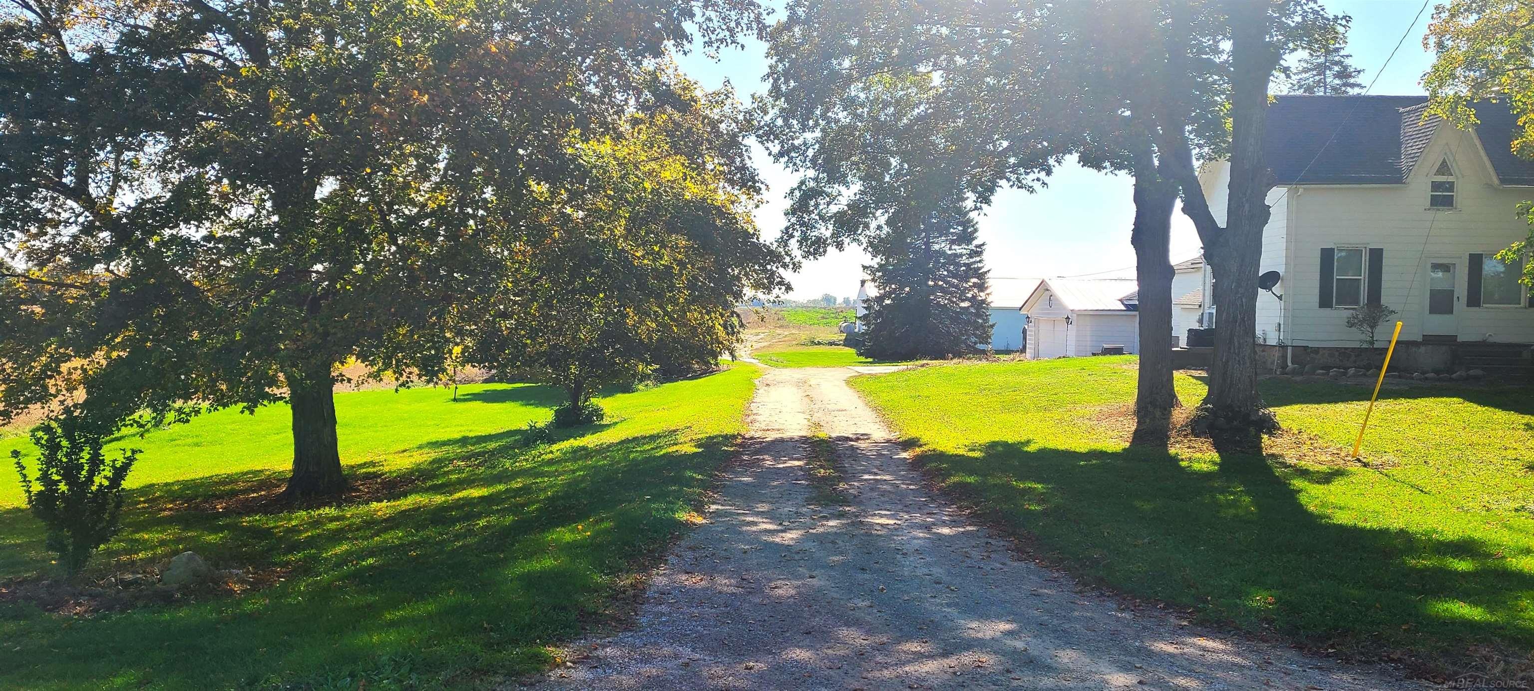 6050 Mortimer Line Road Croswell, MI 48422 - Photo 3 of 25