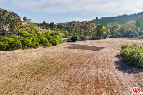 $9,950,000 | 5737 Bonsall Drive, Malibu, CA 90265