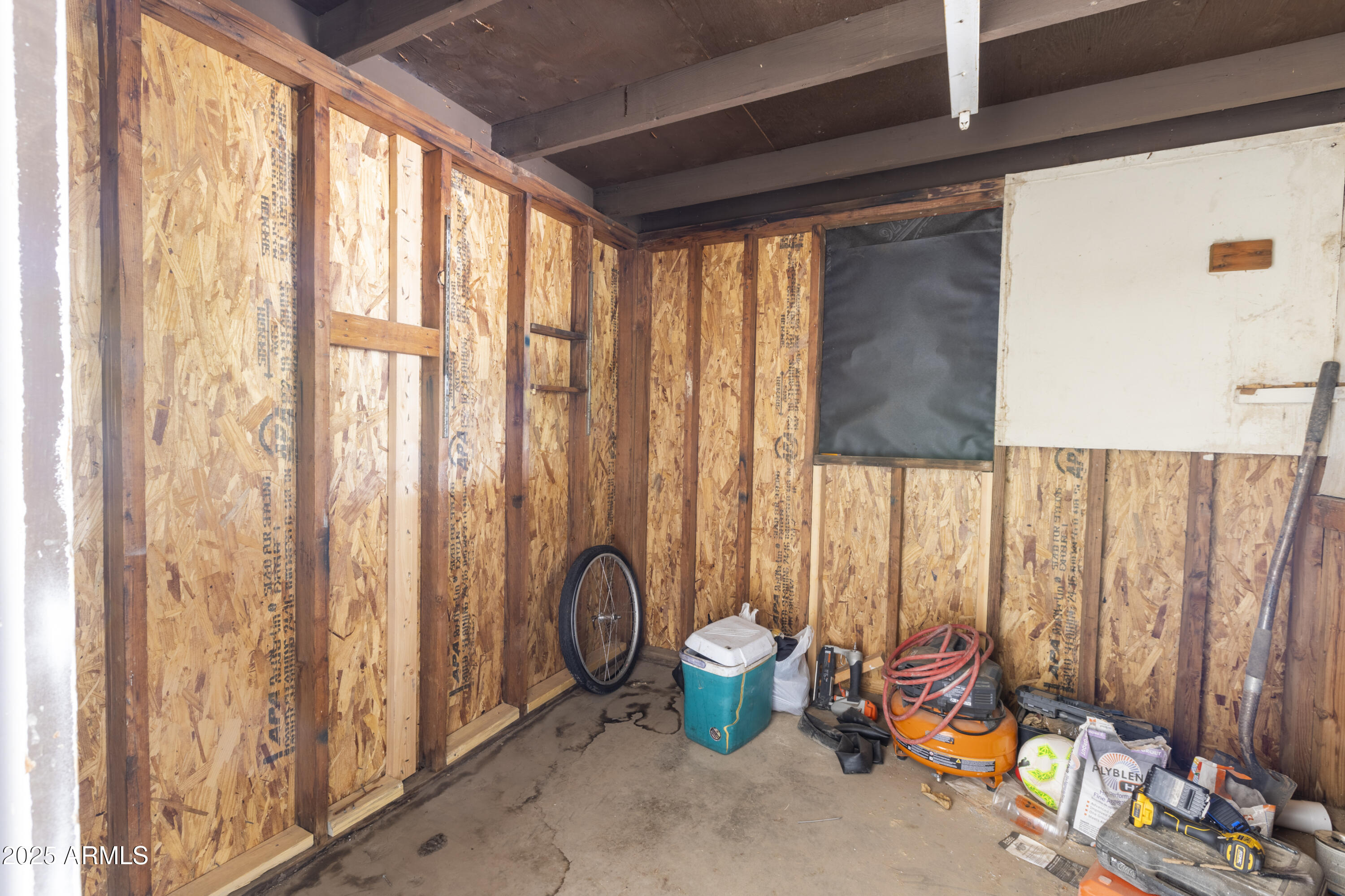 1324 East Hall Street Tempe, AZ 85281 - Photo 11 of 25 a dining room with chairs and painted walls