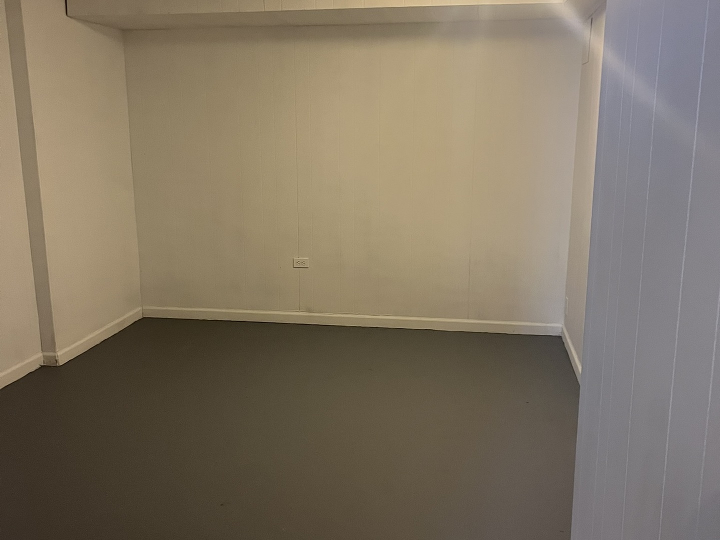 54 Oak Valley Drive Cary, IL 60013 - Photo 13 of 17 a view of a small space