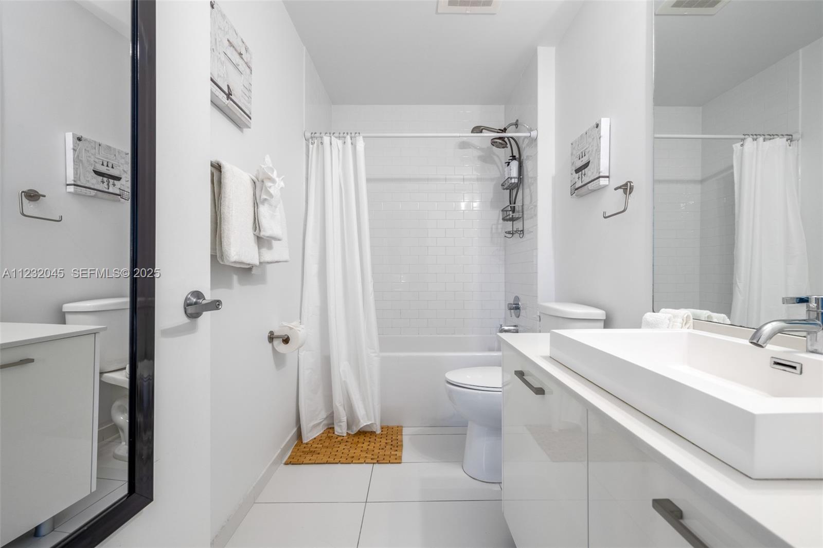 151 Southeast 1st Street, Unit 809 Miami, FL 33131 - Photo 31 of 45