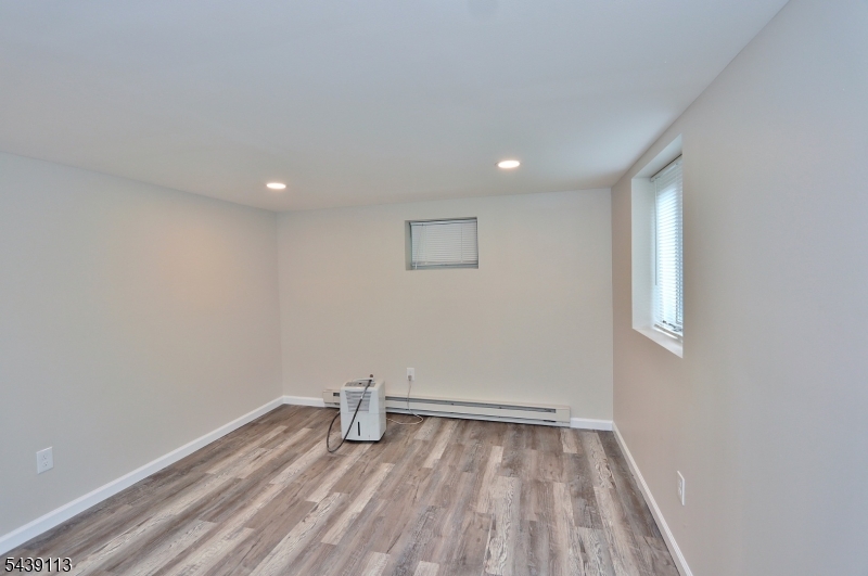 4 Village Place Oak Ridge, NJ 07438 - Photo 15 of 18