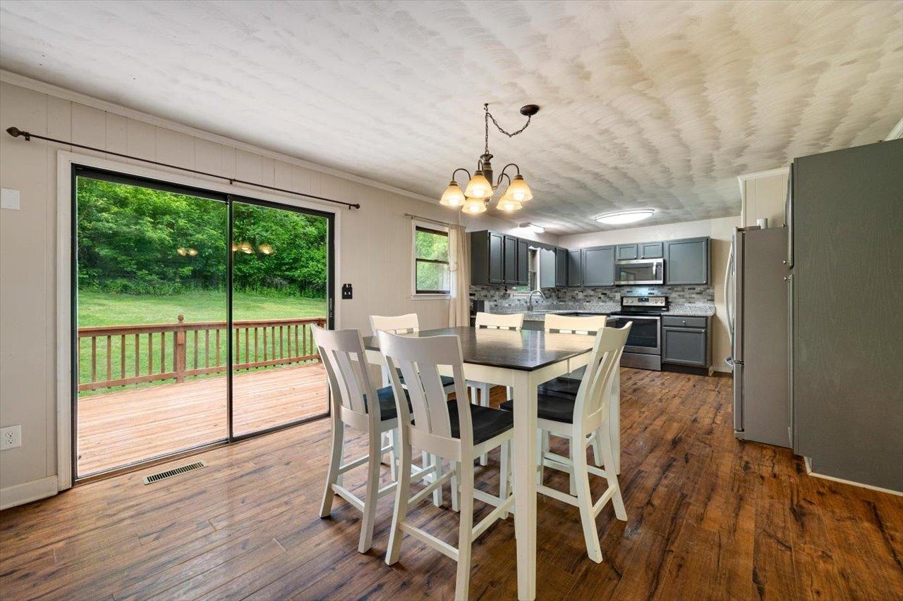 271 Rip Rap Road Waynesboro, VA 22980 - Photo 10 of 60 Gallery Image 10