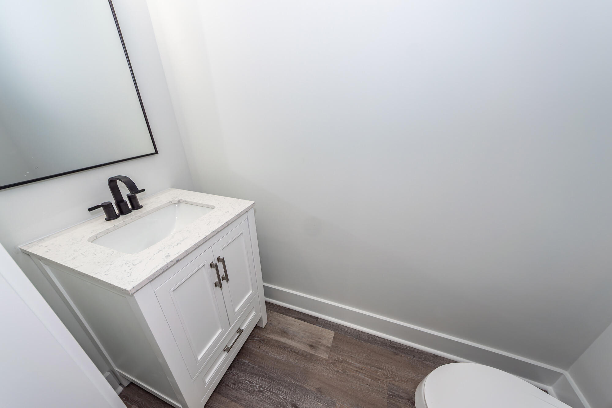 5889 North Rhett Avenue Hanahan, SC 29410 - Photo 13 of 50 08