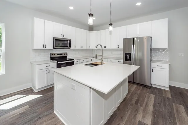 $425,000 | 5889 North Rhett Avenue, Hanahan, SC 29410