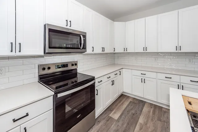 $425,000 | 5889 North Rhett Avenue, Hanahan, SC 29410