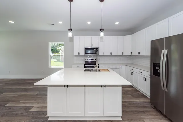 $425,000 | 5889 North Rhett Avenue, Hanahan, SC 29410