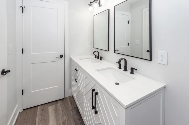 $425,000 | 5889 North Rhett Avenue, Hanahan, SC 29410