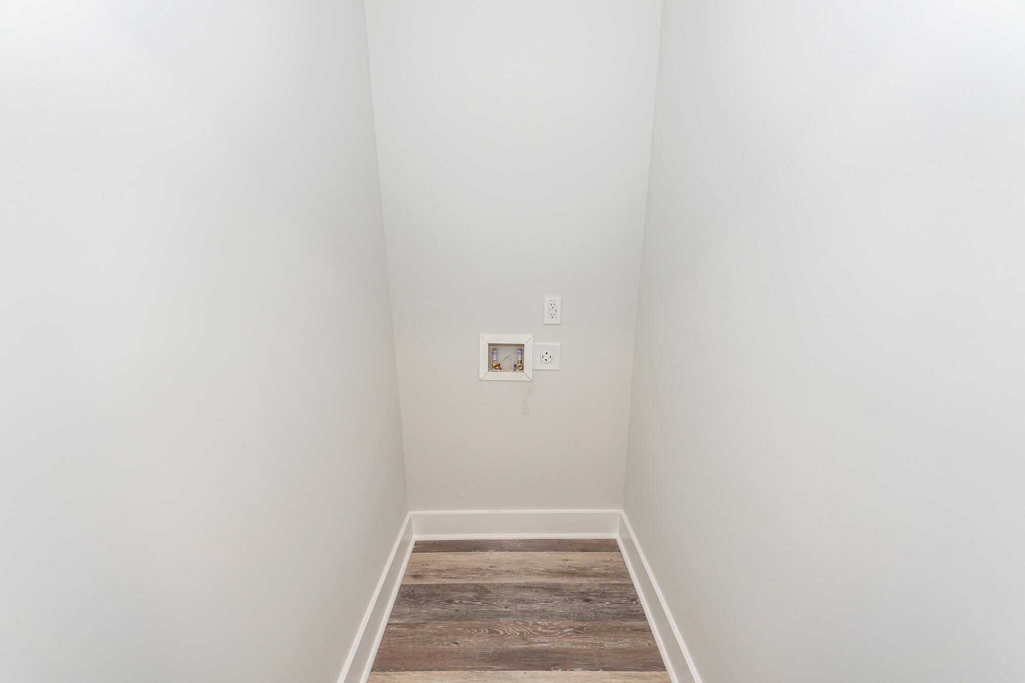 5889 North Rhett Avenue Hanahan, SC 29410 - Photo 46 of 50 38