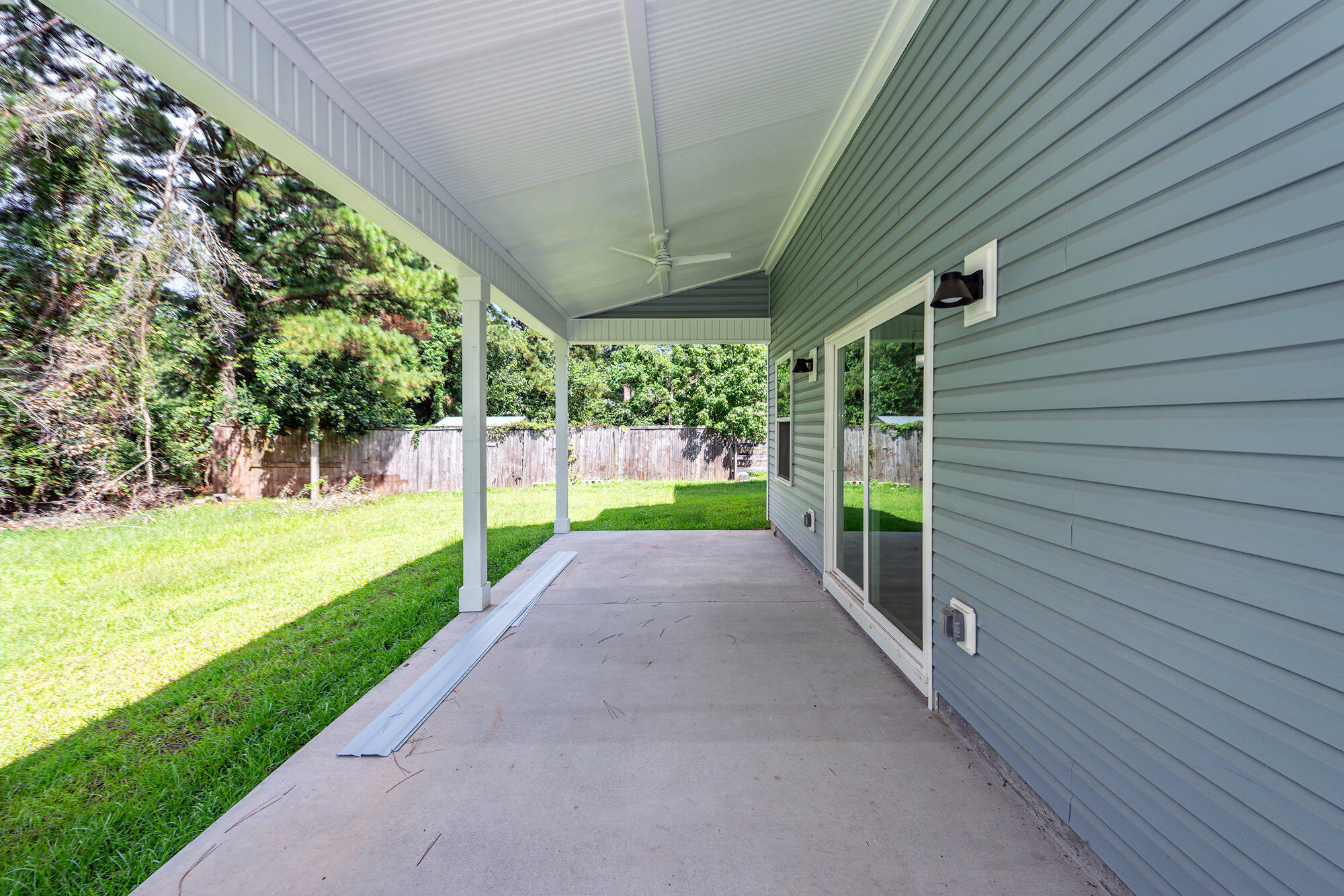 5889 North Rhett Avenue Hanahan, SC 29410 - Photo 47 of 50 18