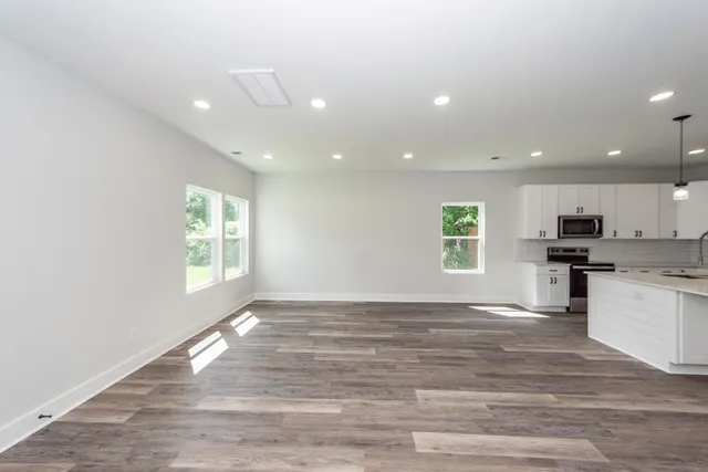 $425,000 | 5889 North Rhett Avenue, Hanahan, SC 29410