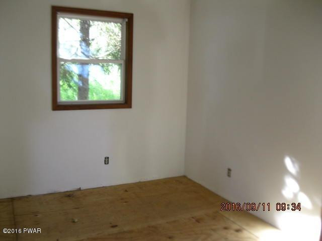 369 Butternut Road Newfoundland, PA 18445 - Photo 13 of 17 Bedroom 2