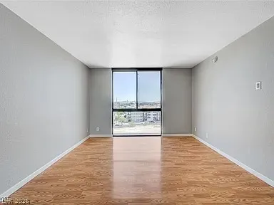 $1,395 | 3930 South University Center Drive, Unit 806, Las Vegas, NV 89119