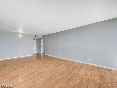 $1,395 | 3930 South University Center Drive, Unit 806, Las Vegas, NV 89119
