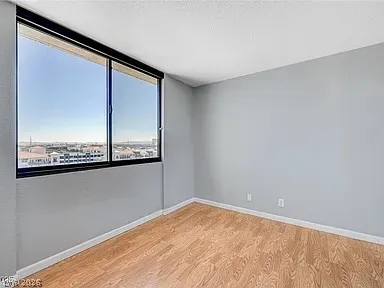 $1,395 | 3930 South University Center Drive, Unit 806, Las Vegas, NV 89119