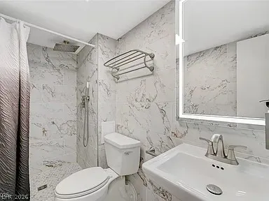 $1,395 | 3930 South University Center Drive, Unit 806, Las Vegas, NV 89119